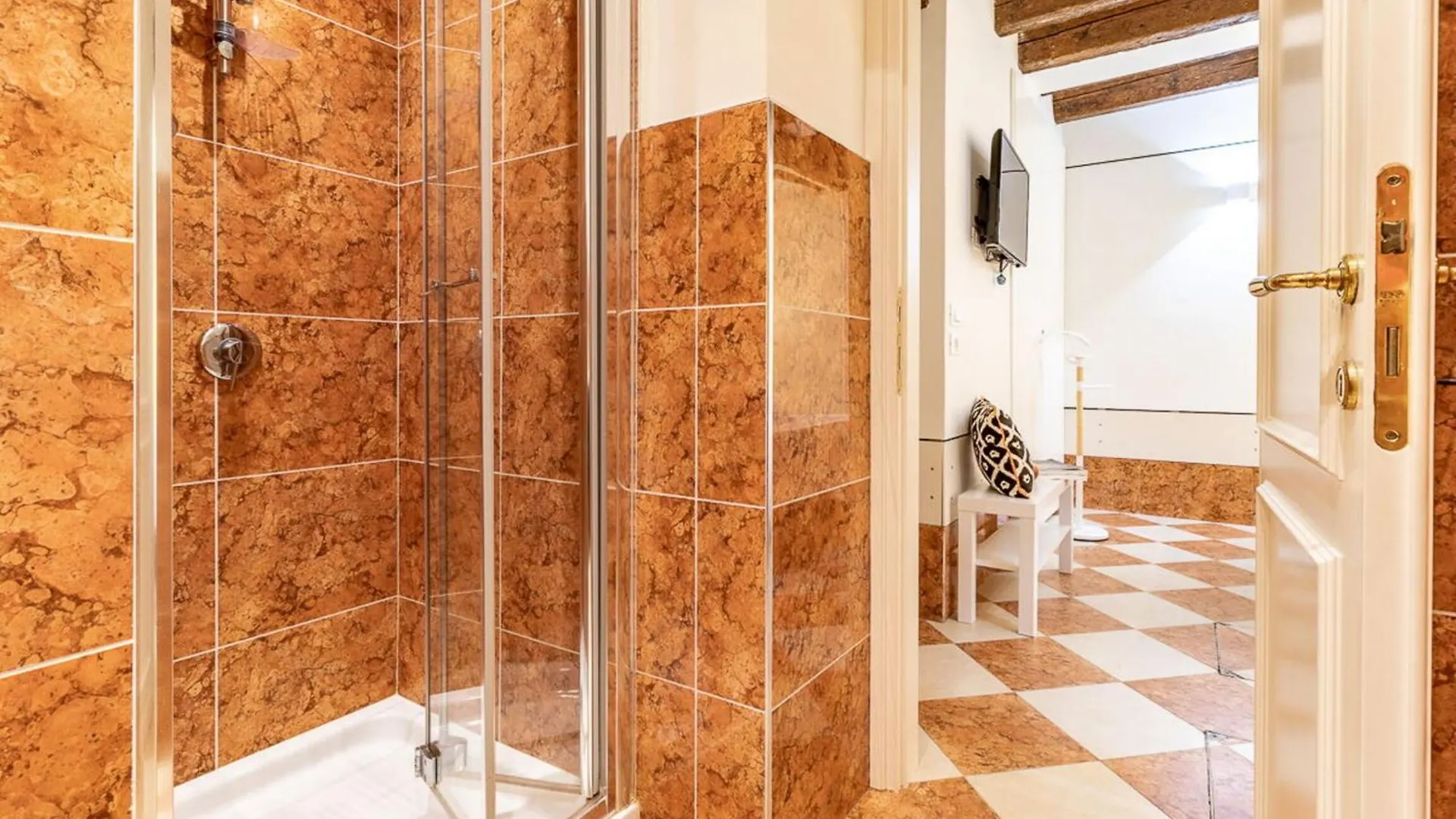 Italian Experience-Rio San Lorenzo Boutique Apartment Venice 0*,  Italy